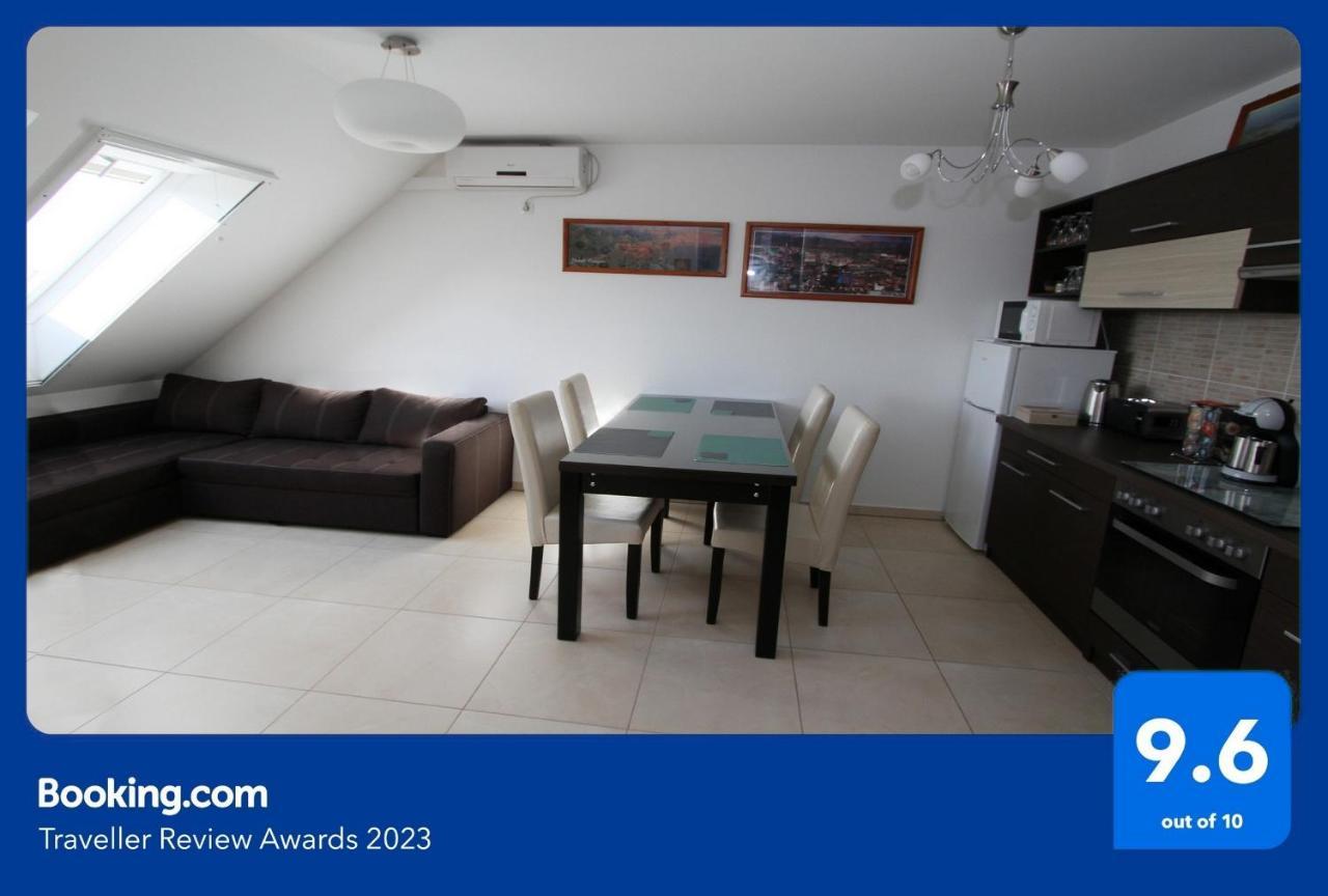 Blonde River Apartman Soter Szeged Bagian luar foto